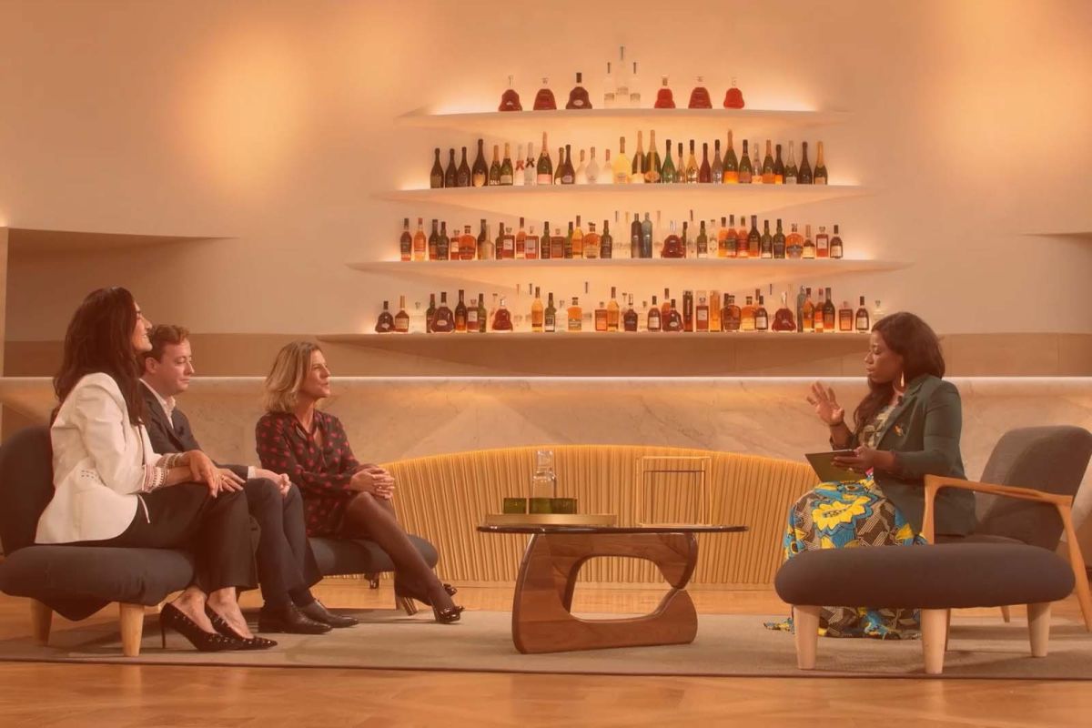 Organiser un plateau tv pour vos communications à Paris